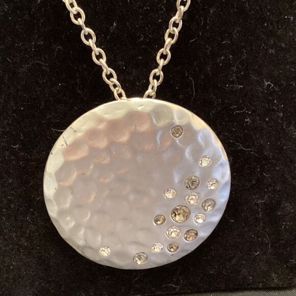 Silvertone Hammered and Crystal Pendant Necklace - Picture 4 of 7